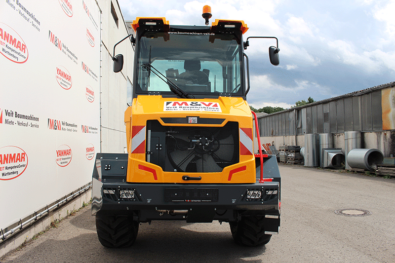 Frontansicht des Bergmann C 810 Raddumpers mit Fahrerkabine – robuster Baustellen-Dumper für Erdarbeiten, Materialtransport und professionelle Einsätze im Tief- und Gartenbau