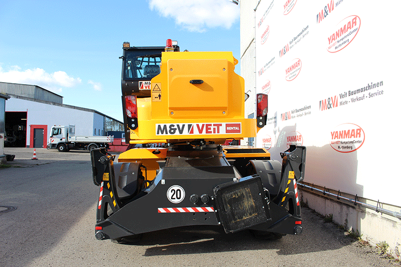 Heckansicht des Dieci Pegasus 40.18 Rotations-Teleskopladers mit kompakter Bauweise