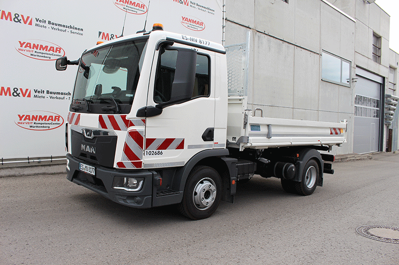 MAN TGL 8.190 Kipper in der Panoramaansicht