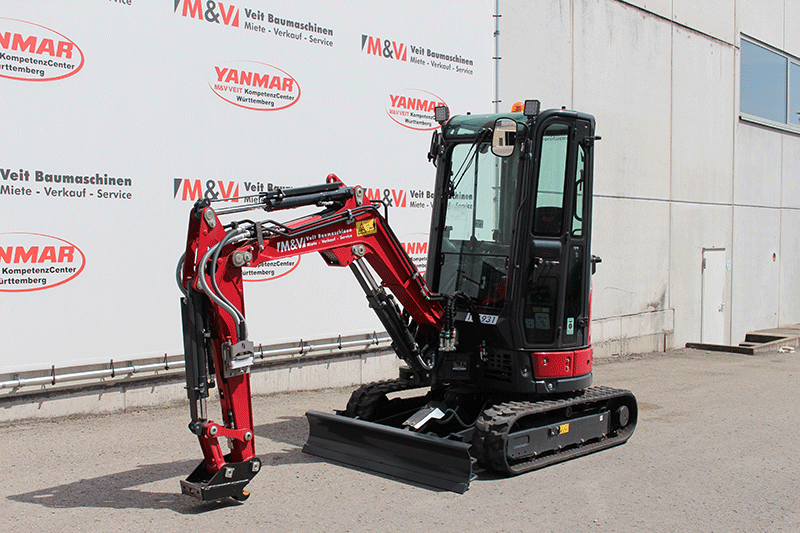 Frontansicht des Yanmar VIO 23-6 Nullheckbaggers zur Miete – kompakt, leistungsstark und ideal für präzise Erdarbeiten auf kleinen und mittleren Baustellen