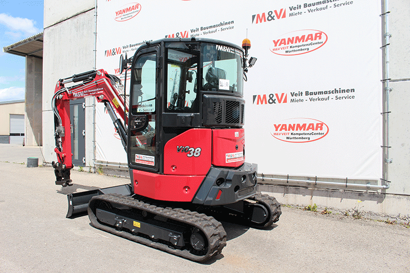 Panoramaansicht - des Yanmar Vio 38-7 mit Powertilt