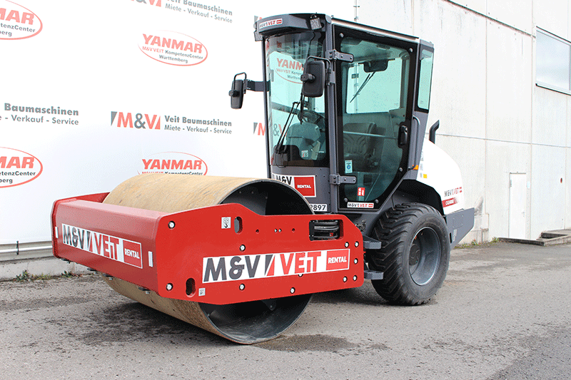 Dynapac CA1400D Walzenzug im Baustelleneinsatz als starker und zuverlässiger Partner für effiziente Verdichtungsarbeiten auf anspruchsvollem Untergrund