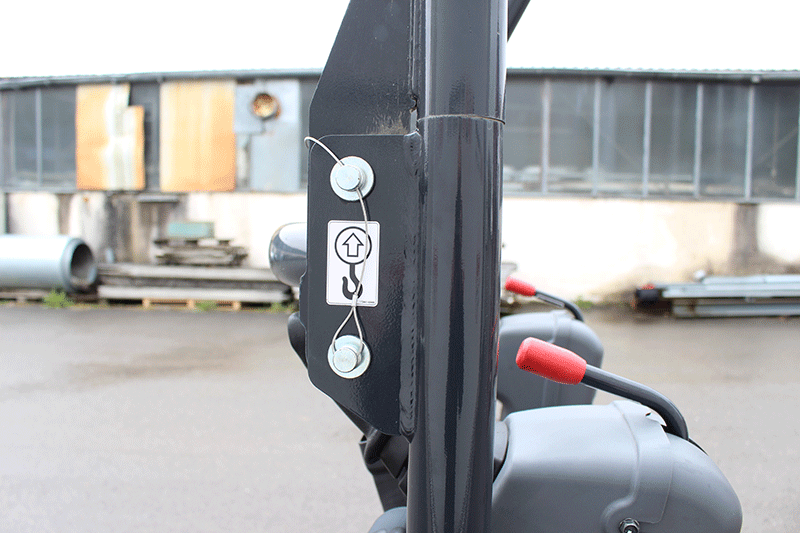 „Seitenansicht des Yanmar Vio 12 Minibaggers mit eingezeichneter Durchfahrtshöhe zur Beurteilung von niedrigen Durchgängen“