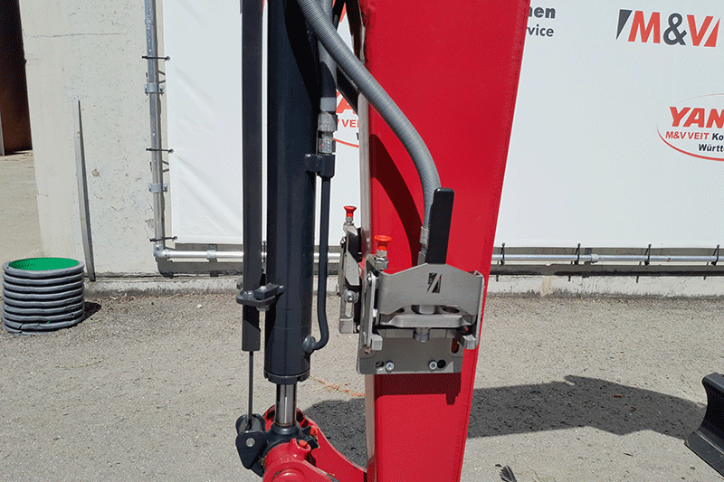 Yanmar SV26 Minibagger mit M&V-Lock Schnellwechselsystem – effizienter und sicherer Anbaugerätewechsel direkt auf der Baustelle