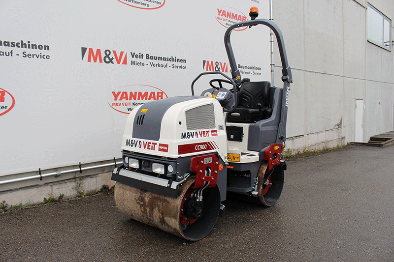 Dynapac CC 900 Tandemwalze als starker und zuverlässiger Partner auf der Baustelle