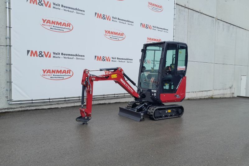 Gartenarbeit mit dem Minibaggers SV15VT von Yanmar
