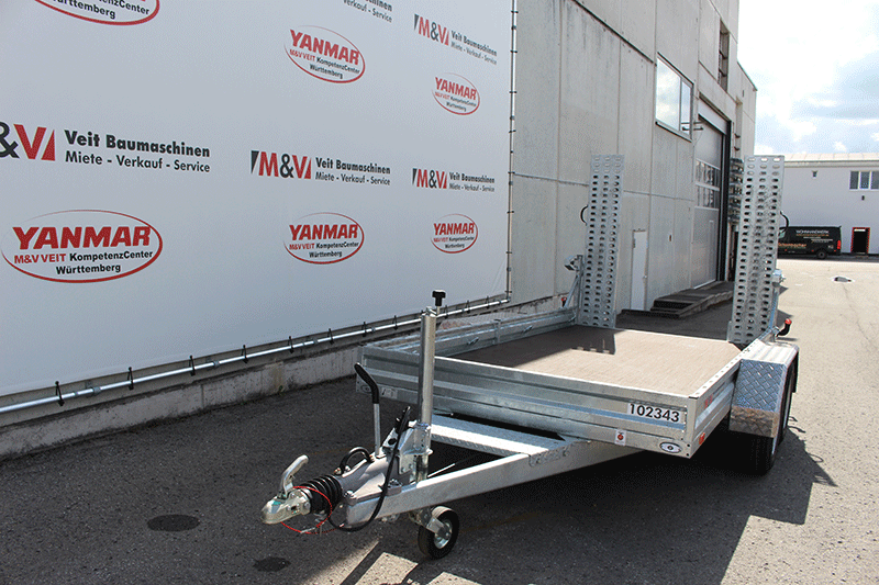 Frontansicht des Städele Anhängers MTS351835S – stabiler Baumaschinenanhänger für den professionellen Baustelleneinsatz