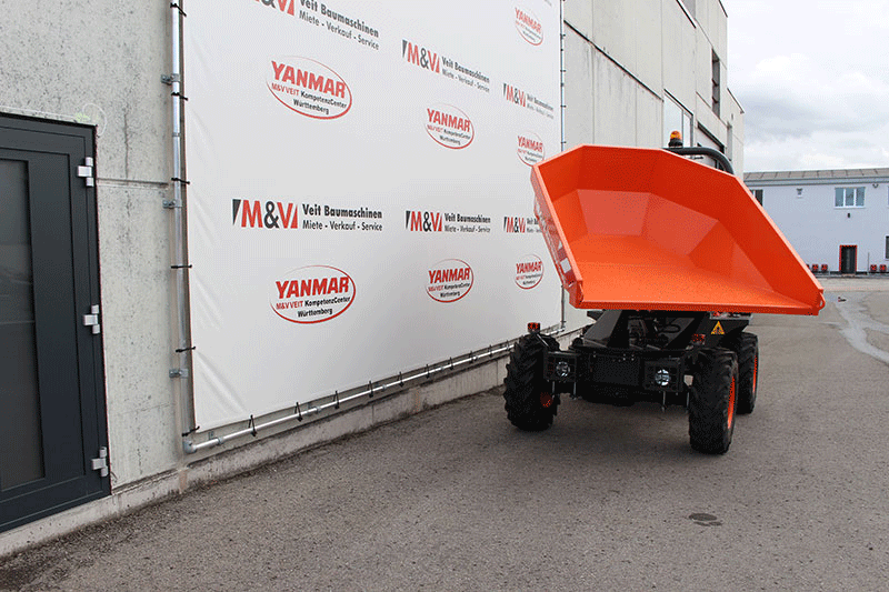 Kompakt, robust und geländegängig, der Ausa D350