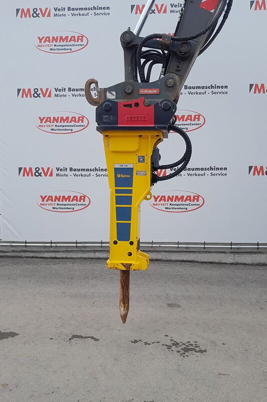Epiroc Hydraulikhammer MB 750 zur Miete mit OQ 65 Schnellwechsler – leistungsstarker Abbruchhammer für Bagger im Baustelleneinsatz
