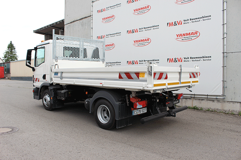 MAN TGL 8.190 Kipper zur Miete im professionellen Baustelleneinsatz