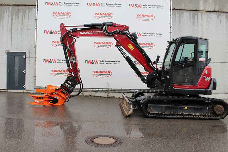 Westech Woodcracker CL 260 am Bagger montiert im Einsatz – leistungsstarkes Anbaugerät zur Miete für Rodungs- und Bauarbeiten