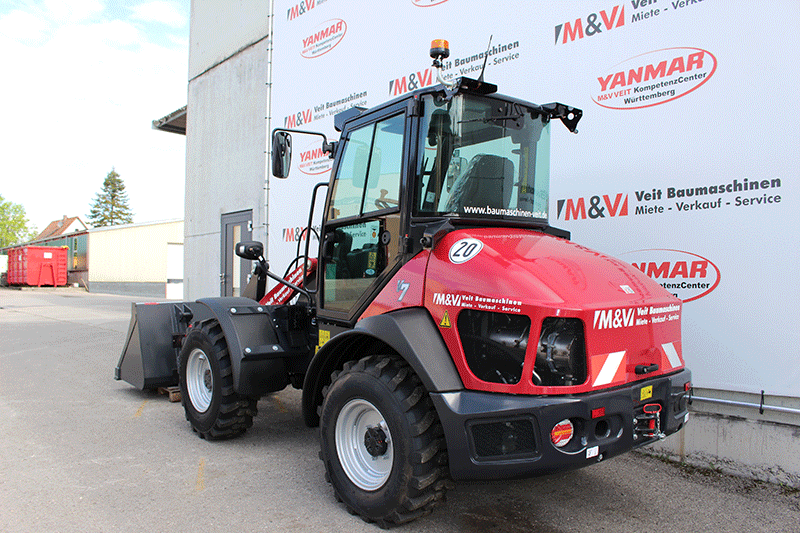 Der Yanmar V7 zeigt seine robuste Kraft und Vielseitigkeit