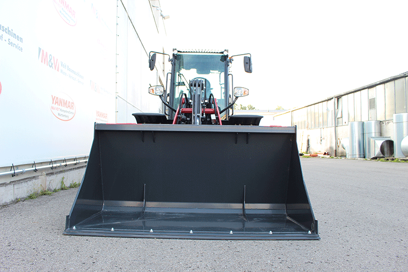 Der Yanmar V7HW mit einem Schaufellinhalt von 700 Liter