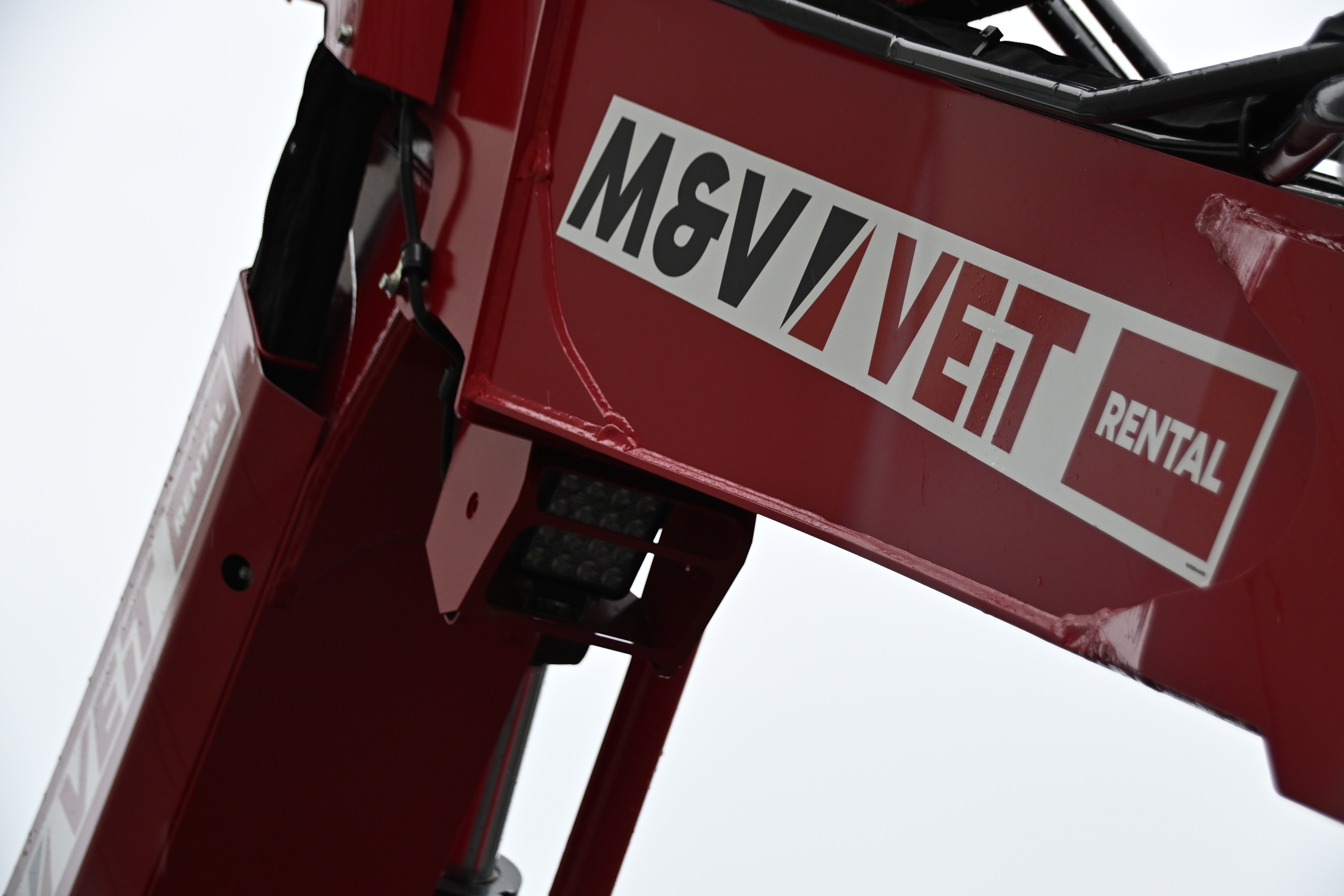 Verstellausleger für maximale Flexibilität des Yanmar B7-6-Midibaggers