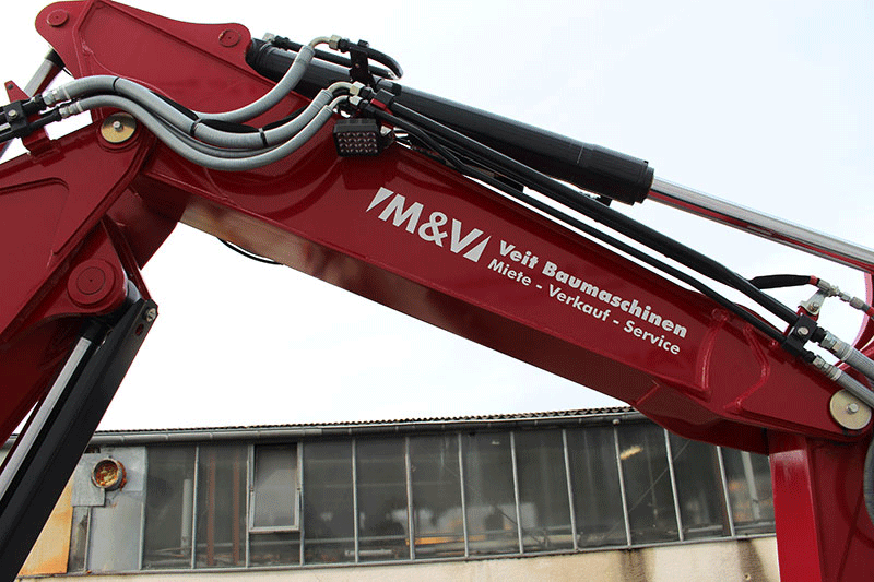 Verstellausleger des Yanmar ViO 80-2 PB Baggers – seitlich schwenkbarer Ausleger für präzises Arbeiten auf engen Baustellen