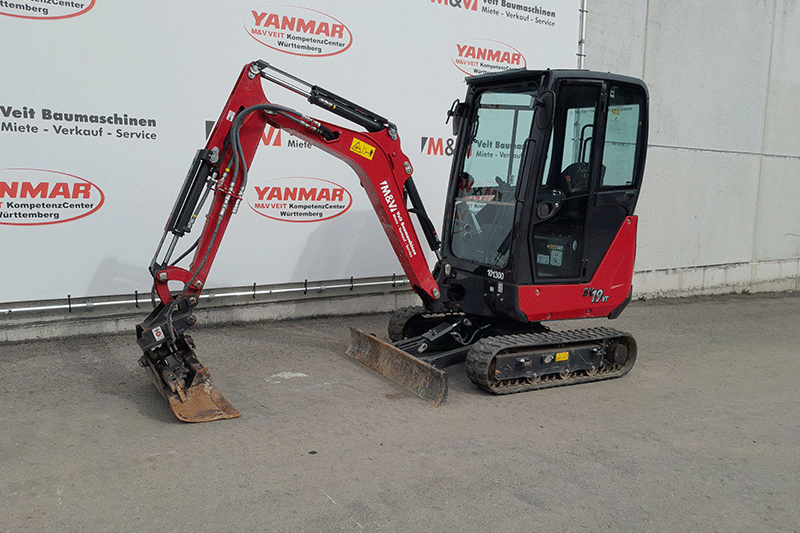 Seitenansicht des Yanmar SV 19 Minibaggers zur Miete in Stuttgart – kompakte Bauweise, ideal für Bauprojekte, Garten- und Landschaftsbau sowie innerstädtische Baustellen