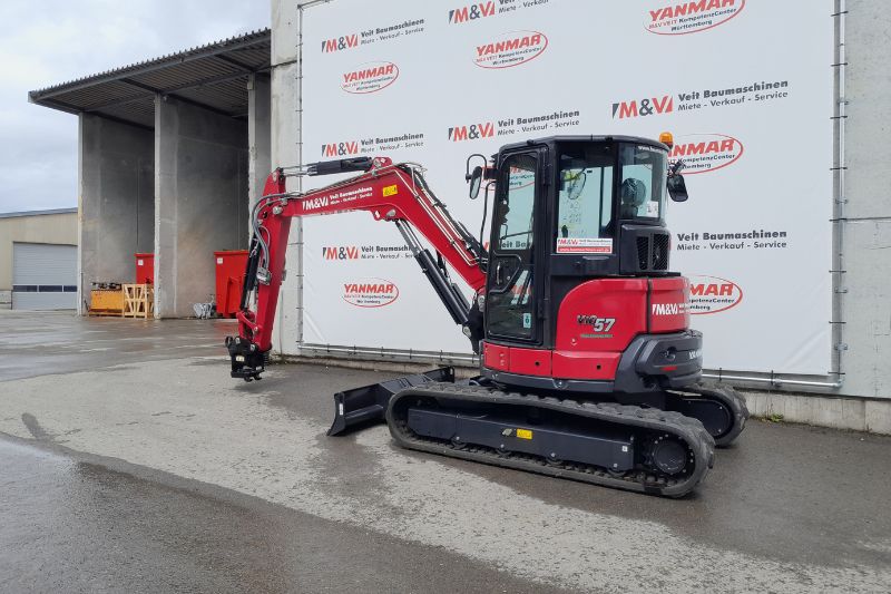 ViO57-6B DPF Minibagger von rechts