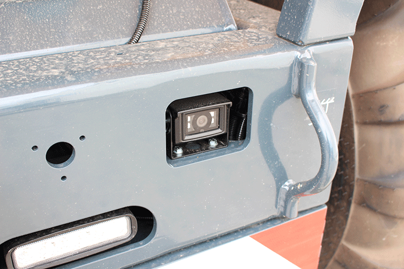 Kamerasystem des Bergmann C 810 Raddumpers – integrierte Rückfahrkamera zur Verbesserung der Sicht und Erhöhung der Sicherheit beim Rangieren und Arbeiten auf der Baustelle