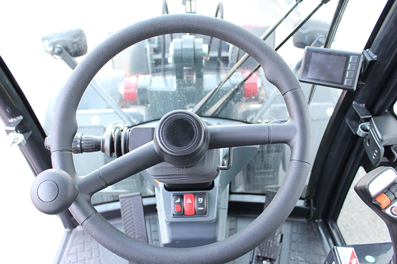 Der Yanmar V7HW ermöglicht sichere Arbeit