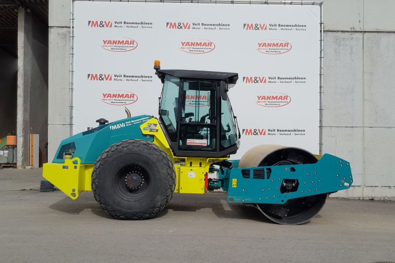 Linke Seite des Walzenzugs Ammann ARS 110