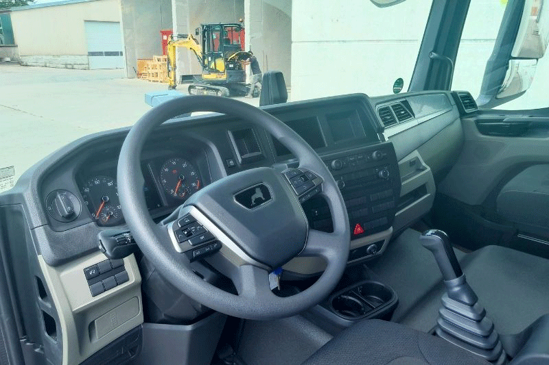 Innenraumansicht des MAN TGL 8.160 Koffer